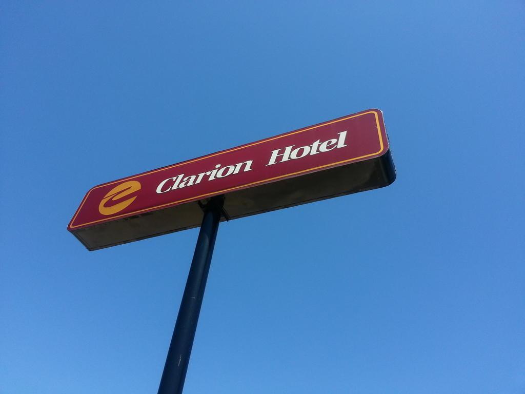 Clarion Hotel Beachfront Mackinaw City Ngoại thất bức ảnh