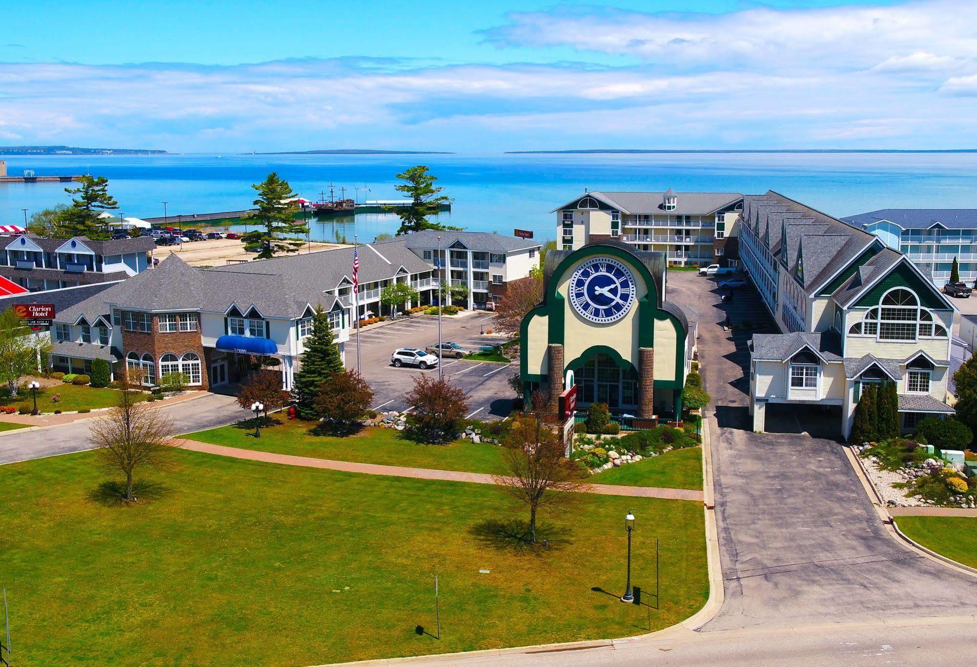 Clarion Hotel Beachfront Mackinaw City Ngoại thất bức ảnh